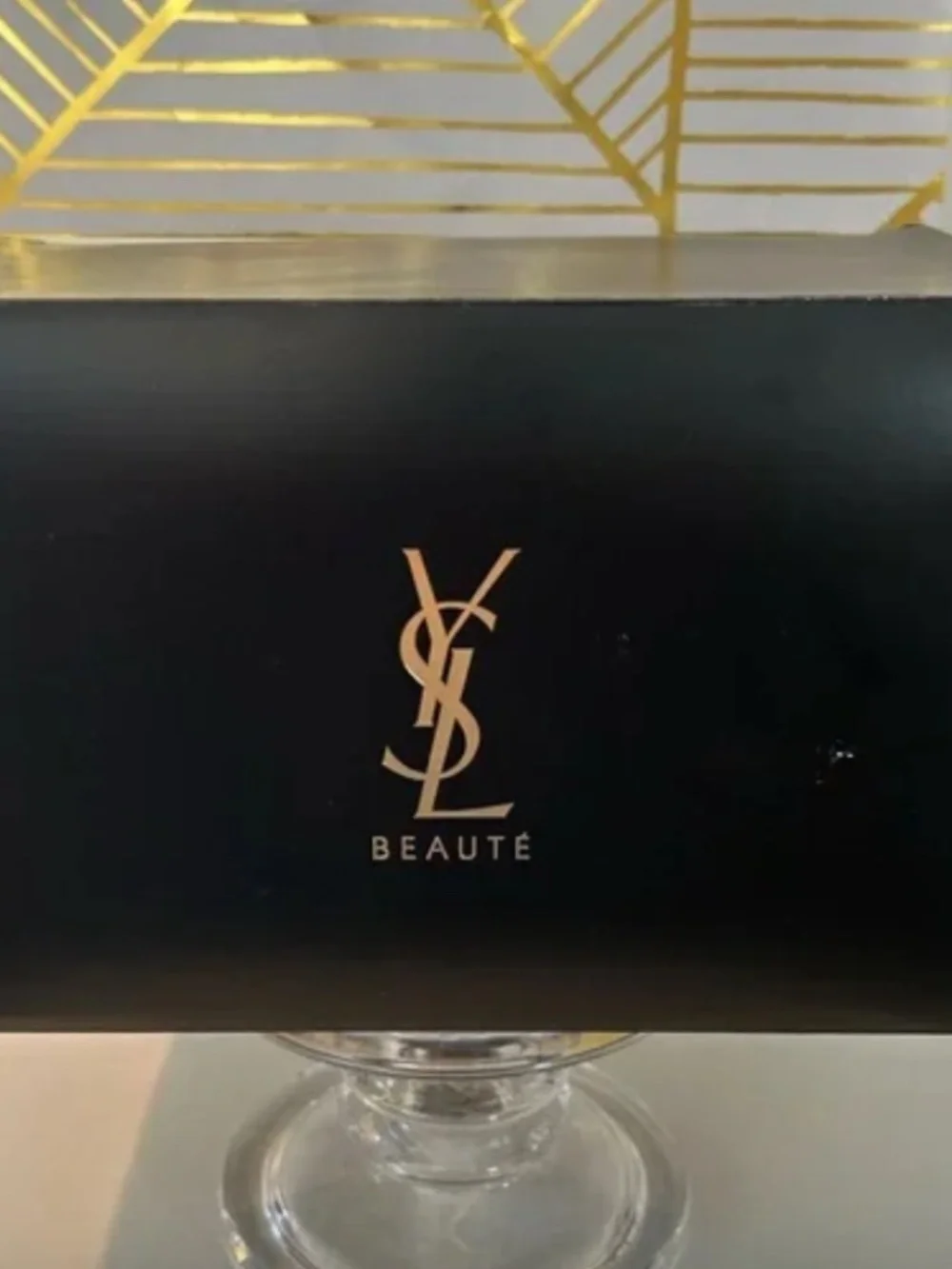 ❤️✨YSL Beauty Premium Vanity Rouge Case | Quilted Red | New in Box✨AUTHENTIC - Picture 8 of 12